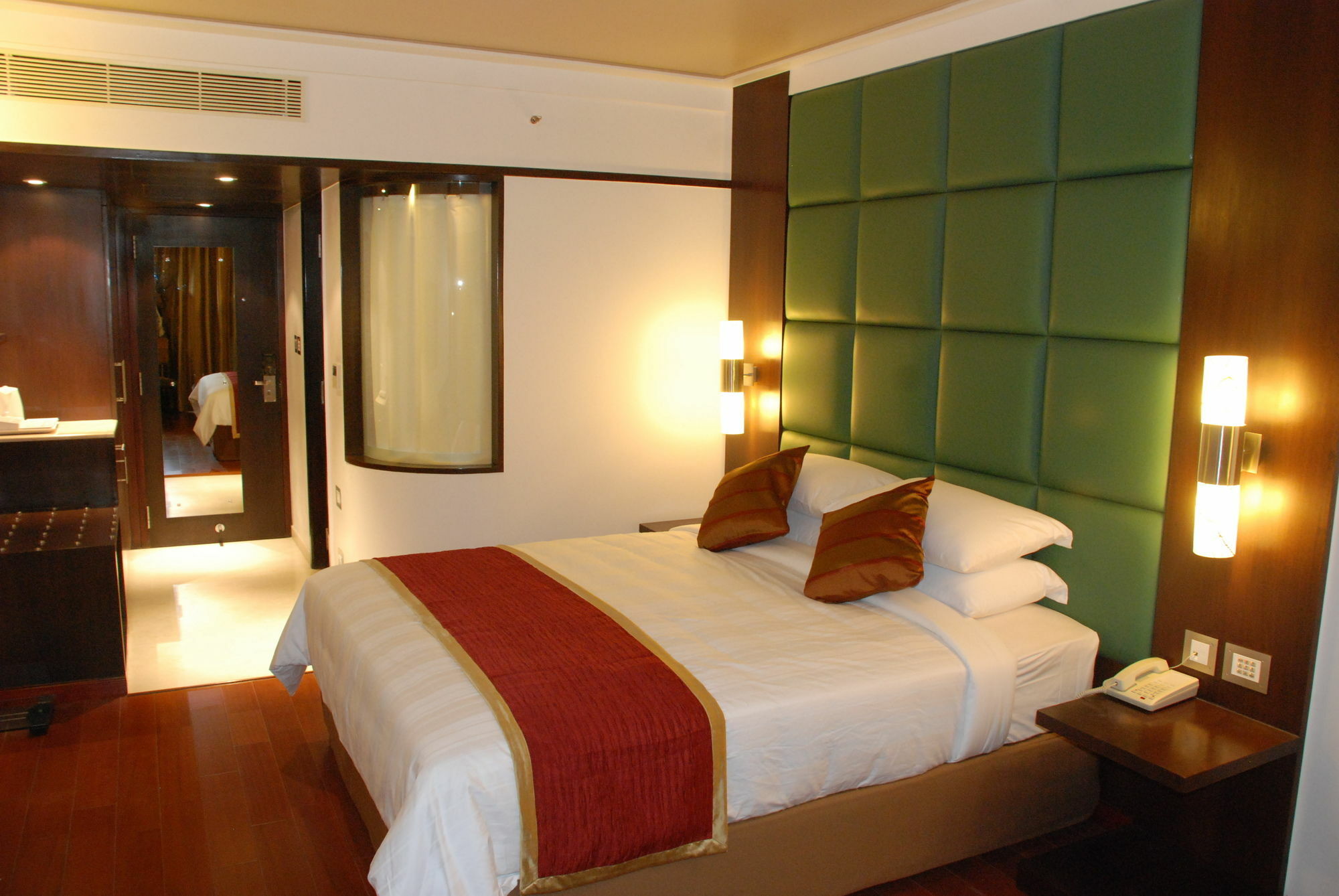 Iris The Business Hotel Bangalore Exterior foto